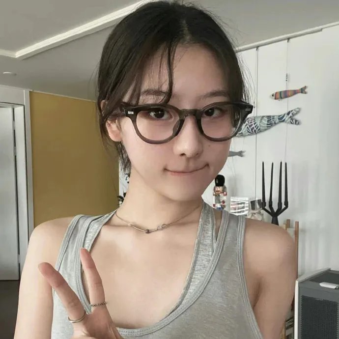 8号出口 海报